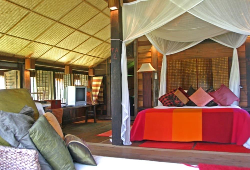 Bon Ton Antique Wooden Villas Pantai Cenang  Dış mekan fotoğraf