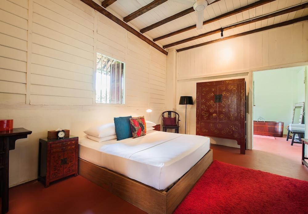 Bon Ton Antique Wooden Villas Pantai Cenang  Dış mekan fotoğraf