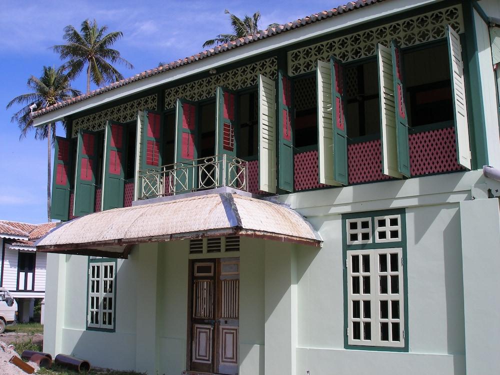 Bon Ton Antique Wooden Villas Pantai Cenang  Dış mekan fotoğraf