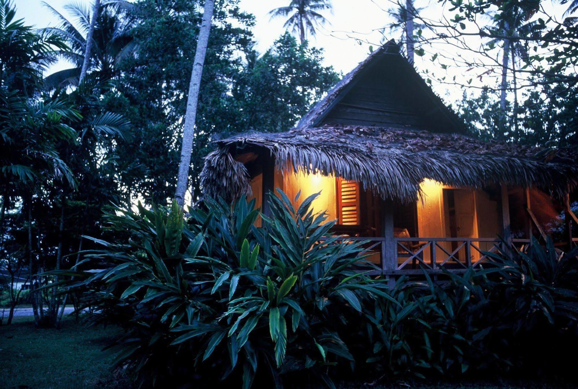 Bon Ton Antique Wooden Villas Pantai Cenang  Dış mekan fotoğraf