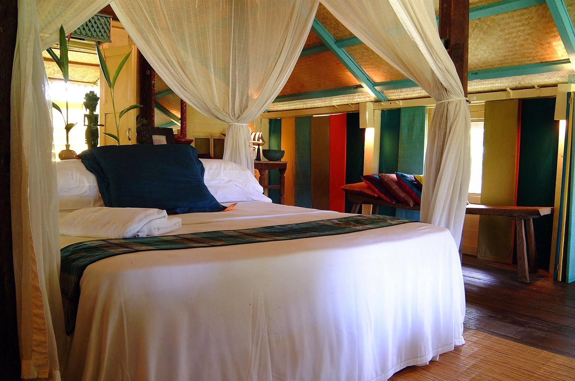Bon Ton Antique Wooden Villas Pantai Cenang  Dış mekan fotoğraf